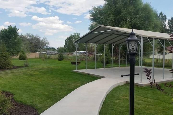 BBQ/picnic area