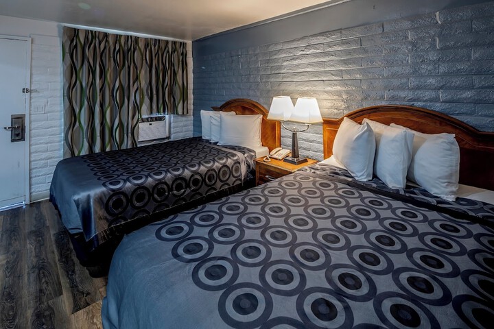 2 Double Beds (5 of 37)
