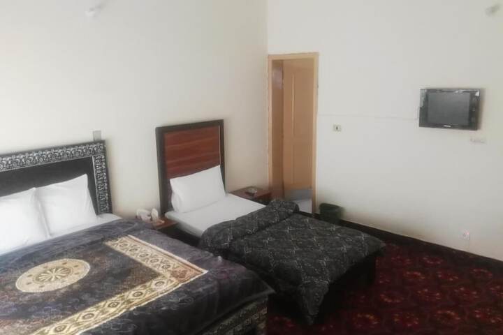 Room 3 of 31
