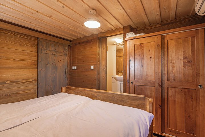 Room 4 of 21