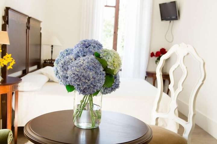 Room 2 of 36