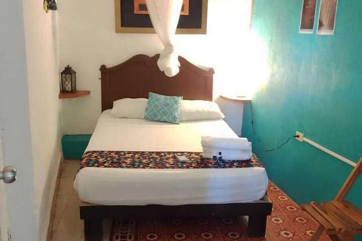 Room 4 of 7