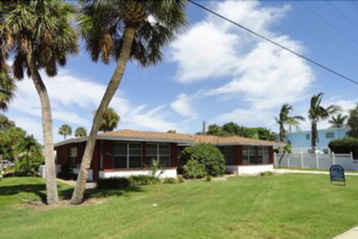 Bollinger Duplex Both Sides in Holmes Beach, FL