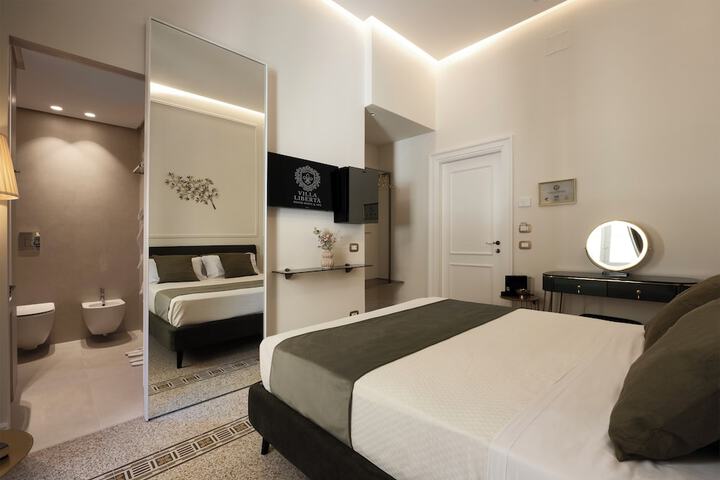 Room 18 of 178