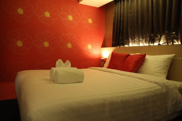 Room 12 of 36