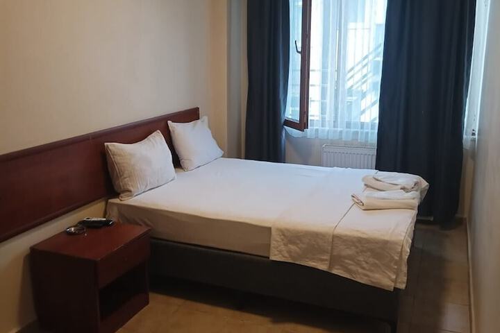 Room 19 of 42