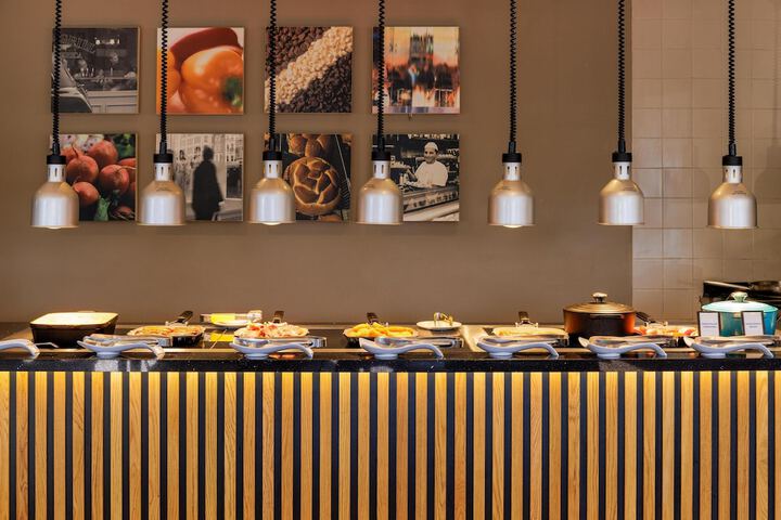 Breakfast/Coffee Service 51 of 103