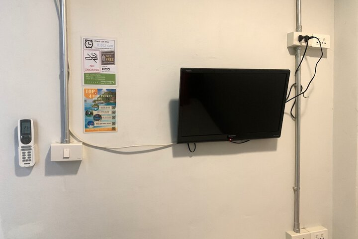 Room 11 of 60