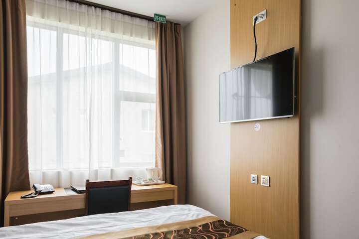 Room 14 of 72