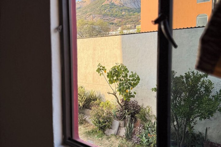 Room 12 of 82