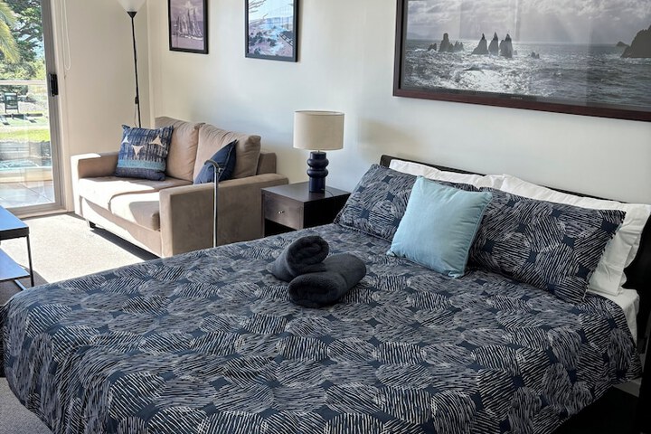 Room 3 of 22