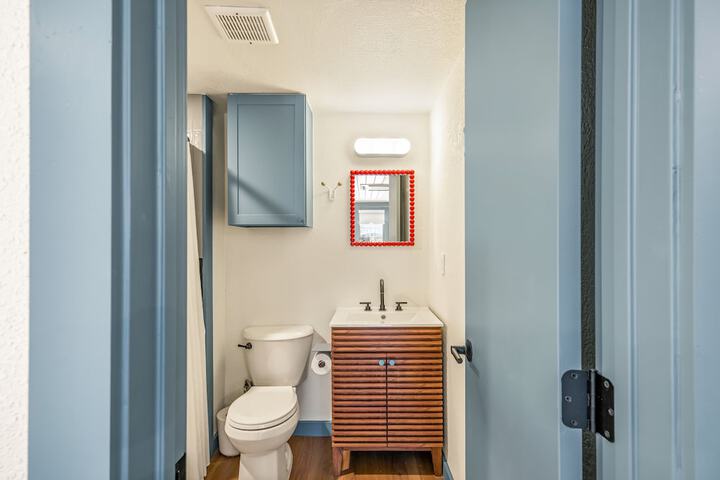 Room 52 of 72