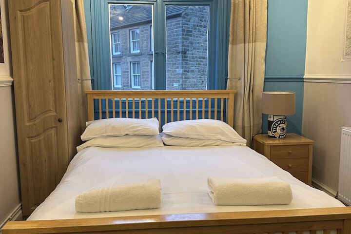 Room 11 of 25
