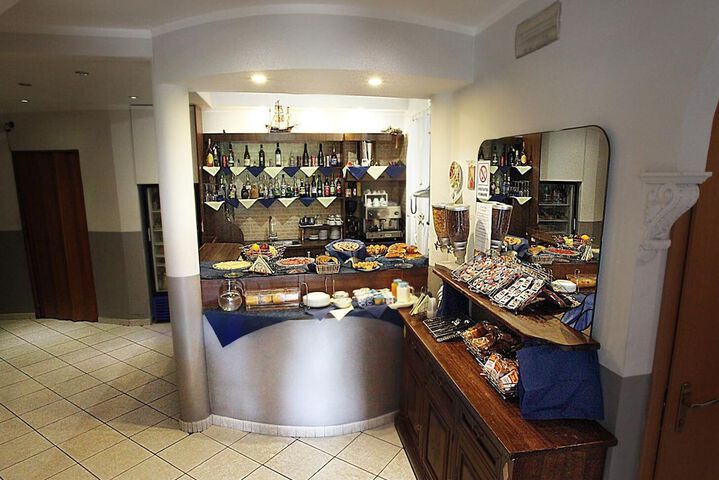 Gift Shop 22 of 25