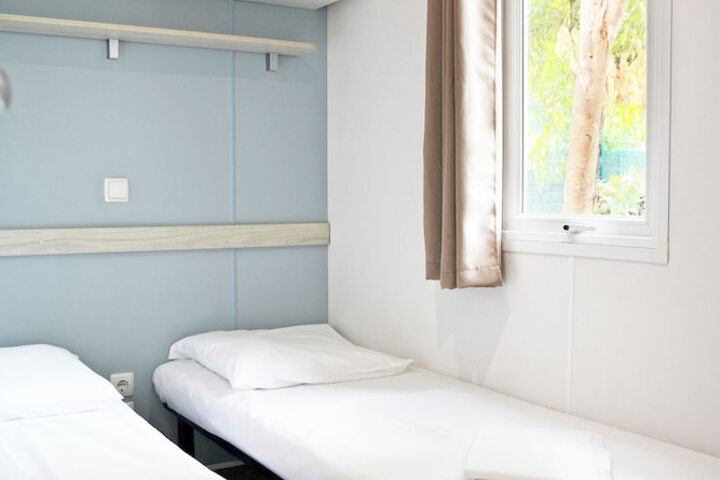 Room 14 of 104
