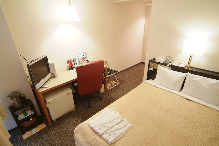 Room 6 of 40