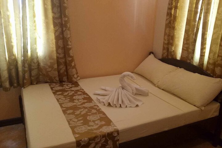 Room 3 of 22