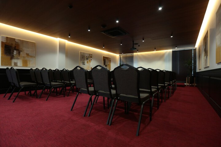 Business Center 46 of 48