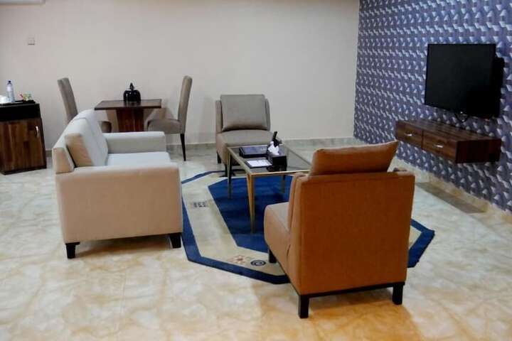 Room 13 of 41