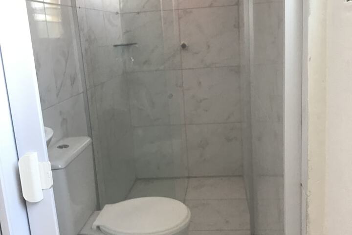 Room 6 of 8