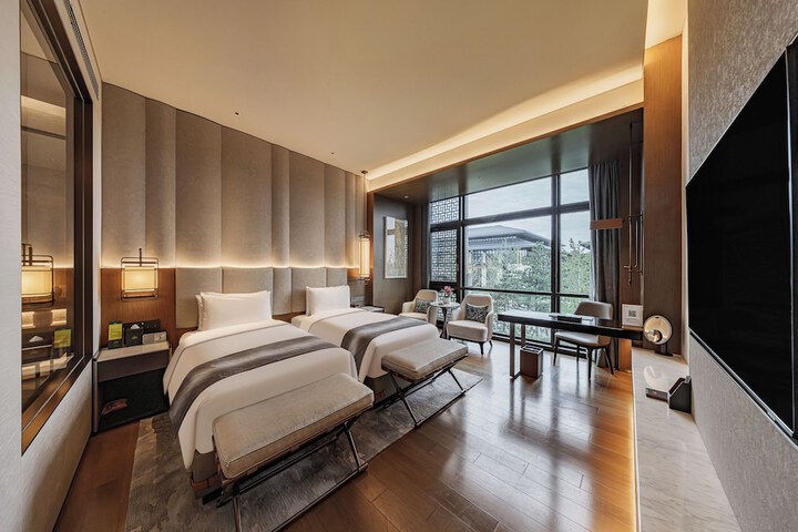 Room 21 of 83