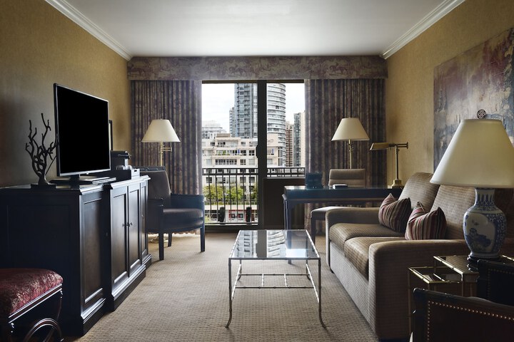 Room 20 of 53