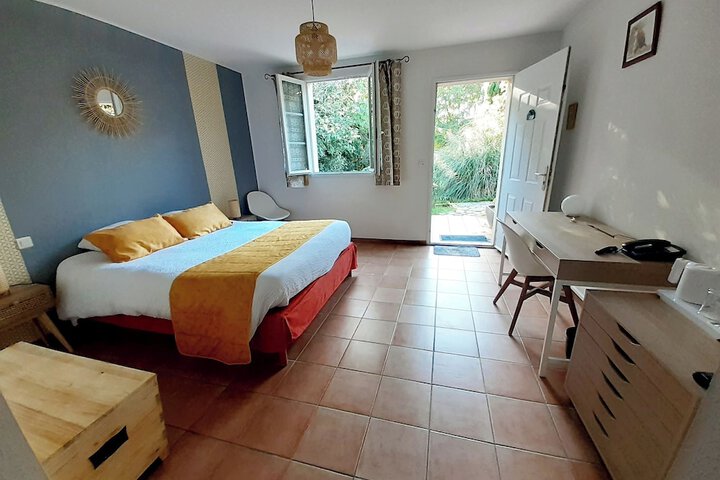 Room 8 of 49