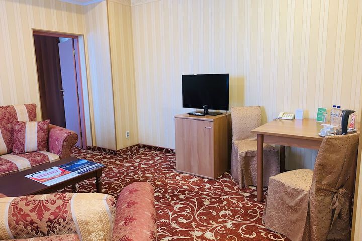 Room 38 of 61