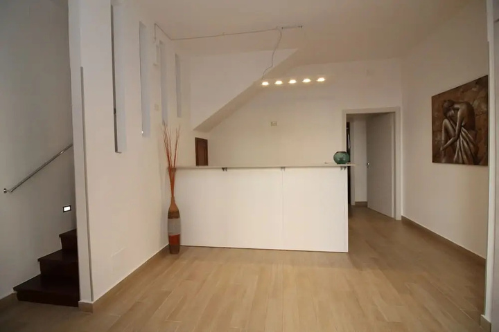 Room 3 of 24