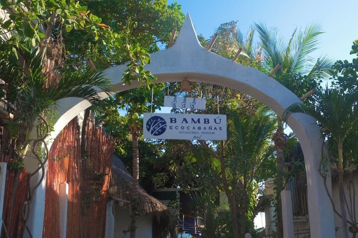 BAMBU Ecocabanas in Santa María Tonameca