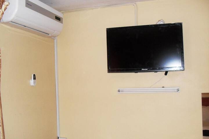 Room 18 of 29