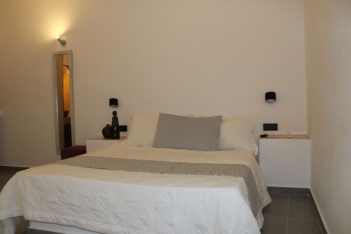 Room 5 of 23