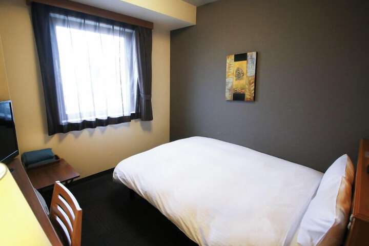 Room 13 of 53
