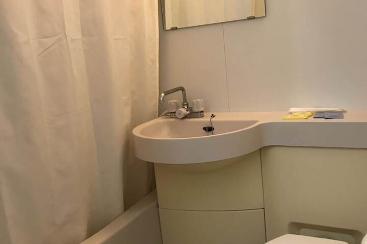 Room 58 of 81