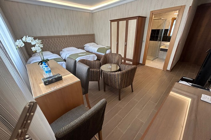 Room 40 of 95