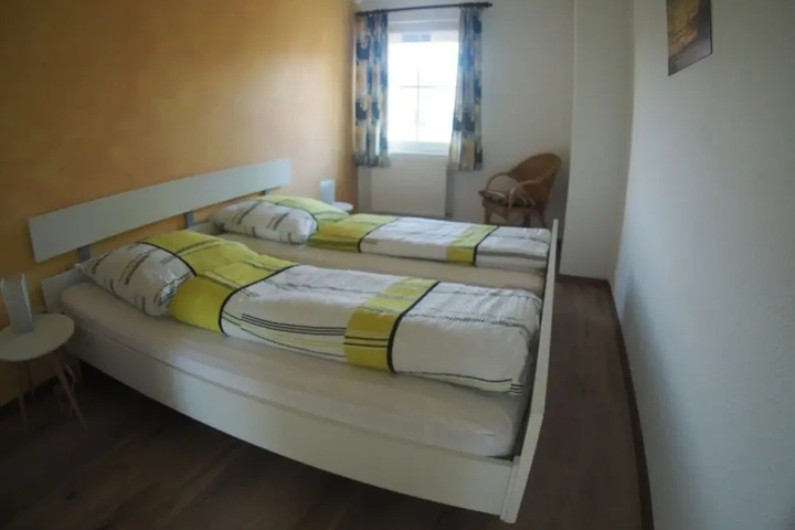 Room 3 of 17