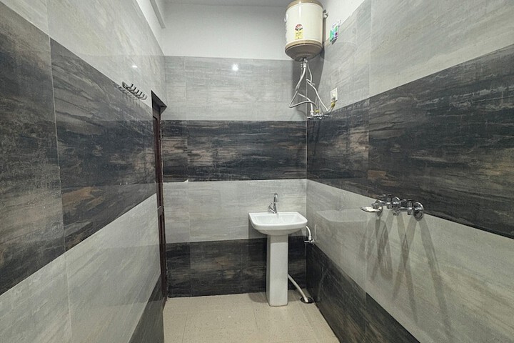 Room 14 of 26