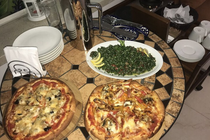Dining 21 of 36