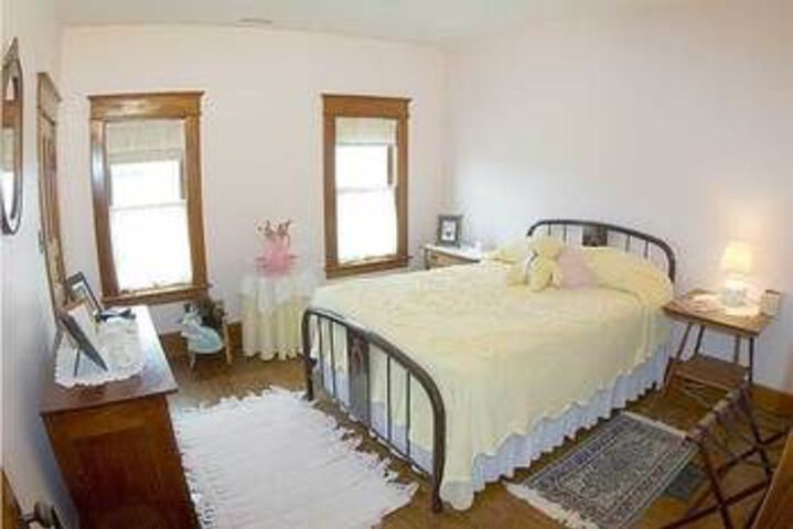 Room 25 of 64