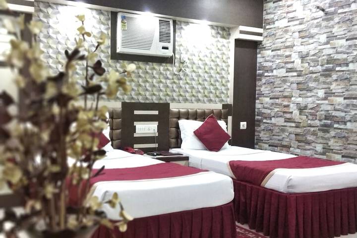 Room 9 of 70