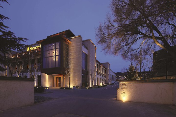Hotel 74 of 82