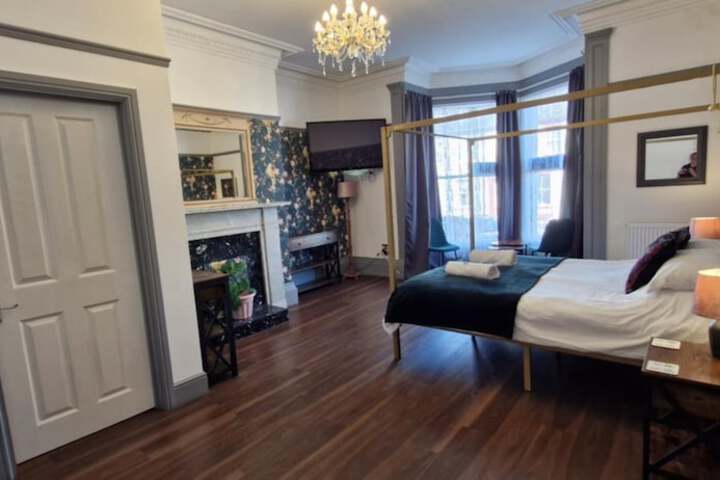 Room 85 of 263