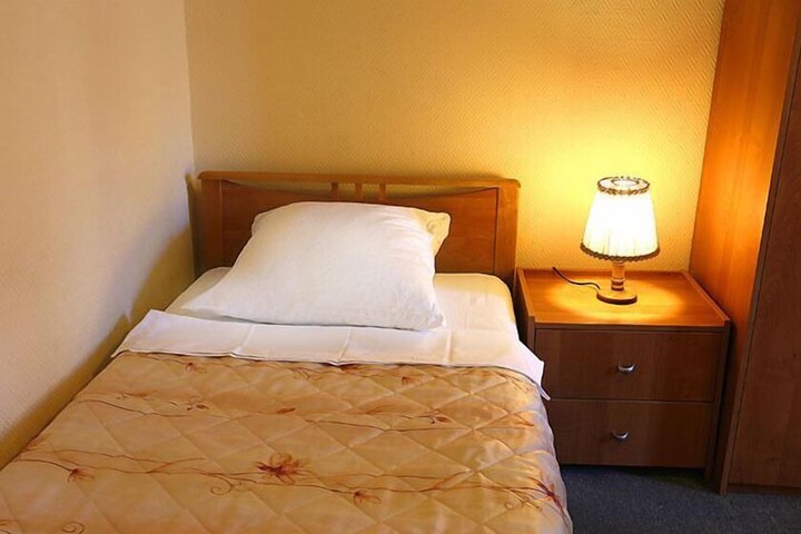Room 26 of 35