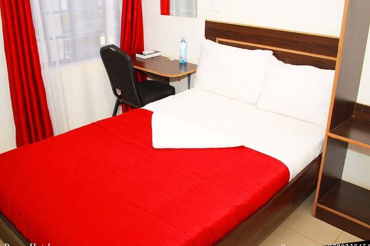 Room 15 of 35