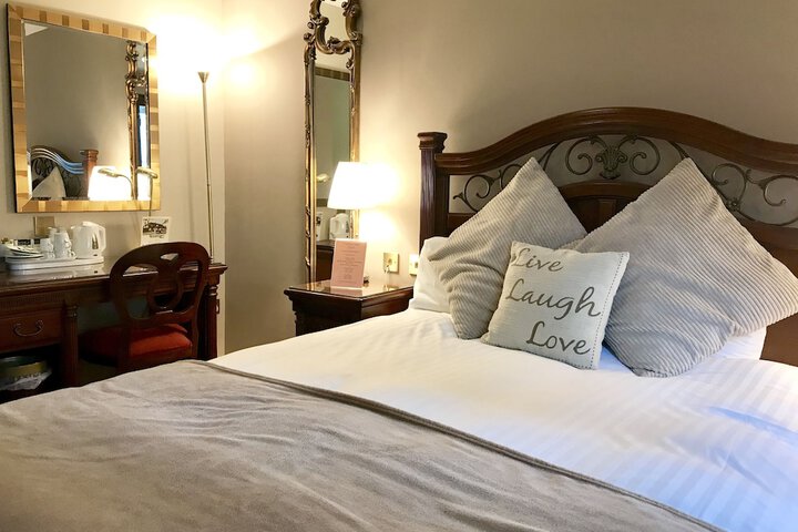 Room 7 of 36