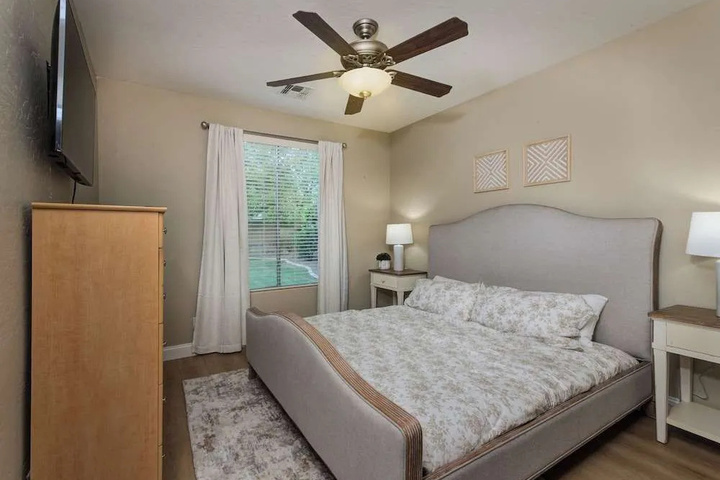 Room 2 of 14