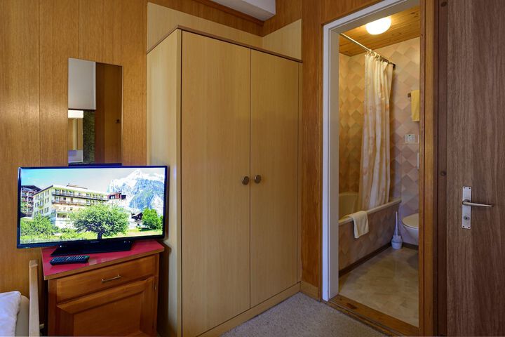 Room 89 of 120