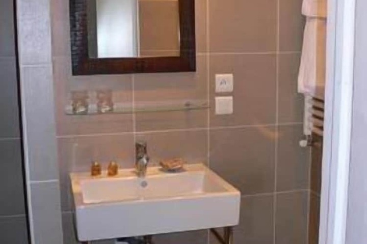 Room 45 of 61