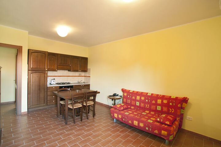Room 15 of 38