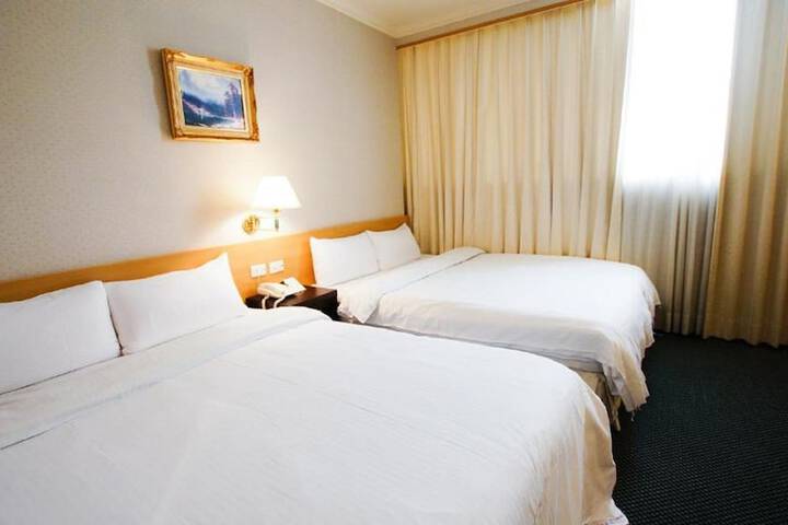 Room 10 of 40